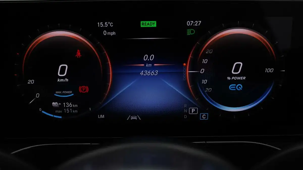 2022-mercedes-benz-eqc-e-eqc-400-amg-line-big-9