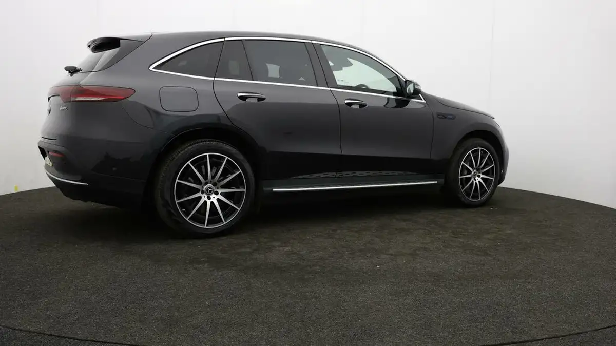 2022-mercedes-benz-eqc-e-eqc-400-amg-line-big-26