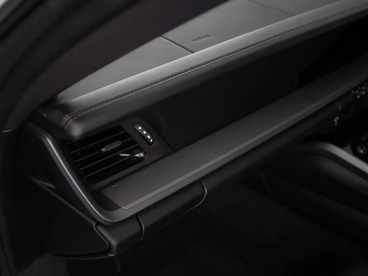 2021-porsche-911-30-carrera-coupe-big-38