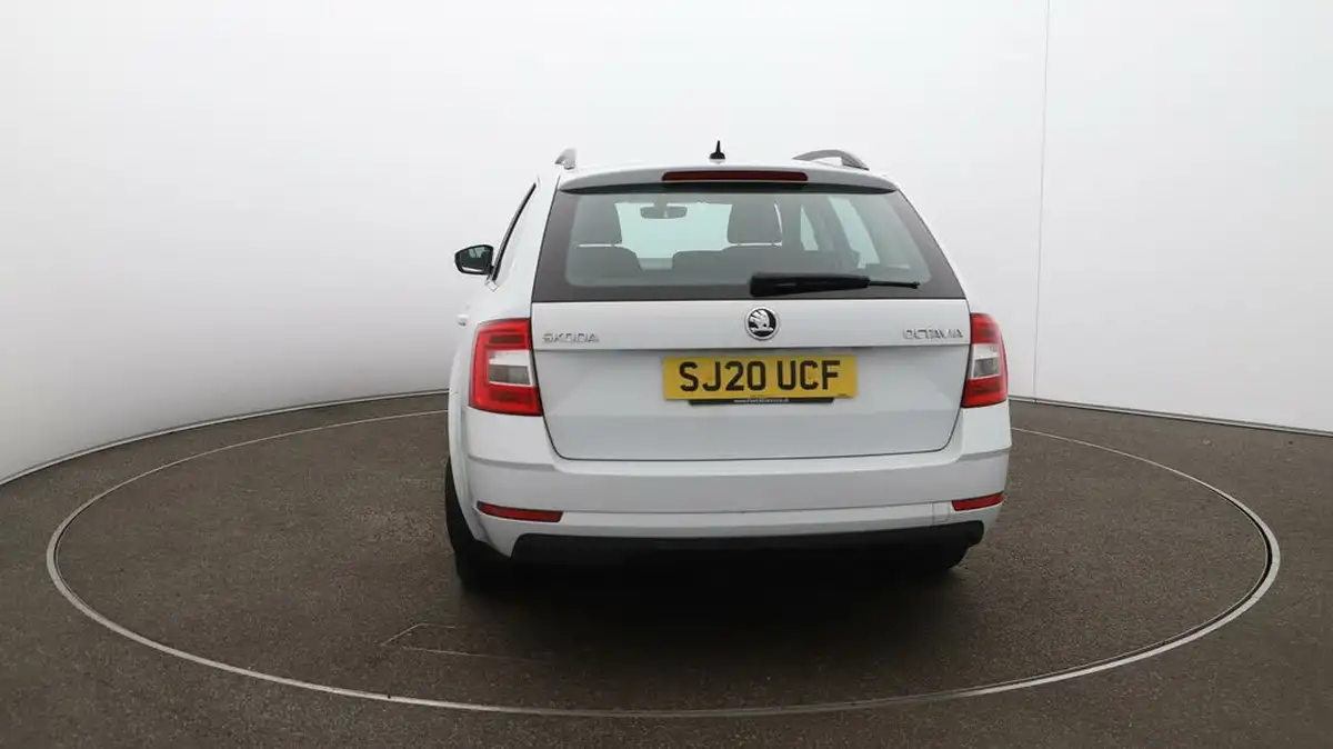 2020-skoda-octavia-16tdi-se-technology-estate-big-58