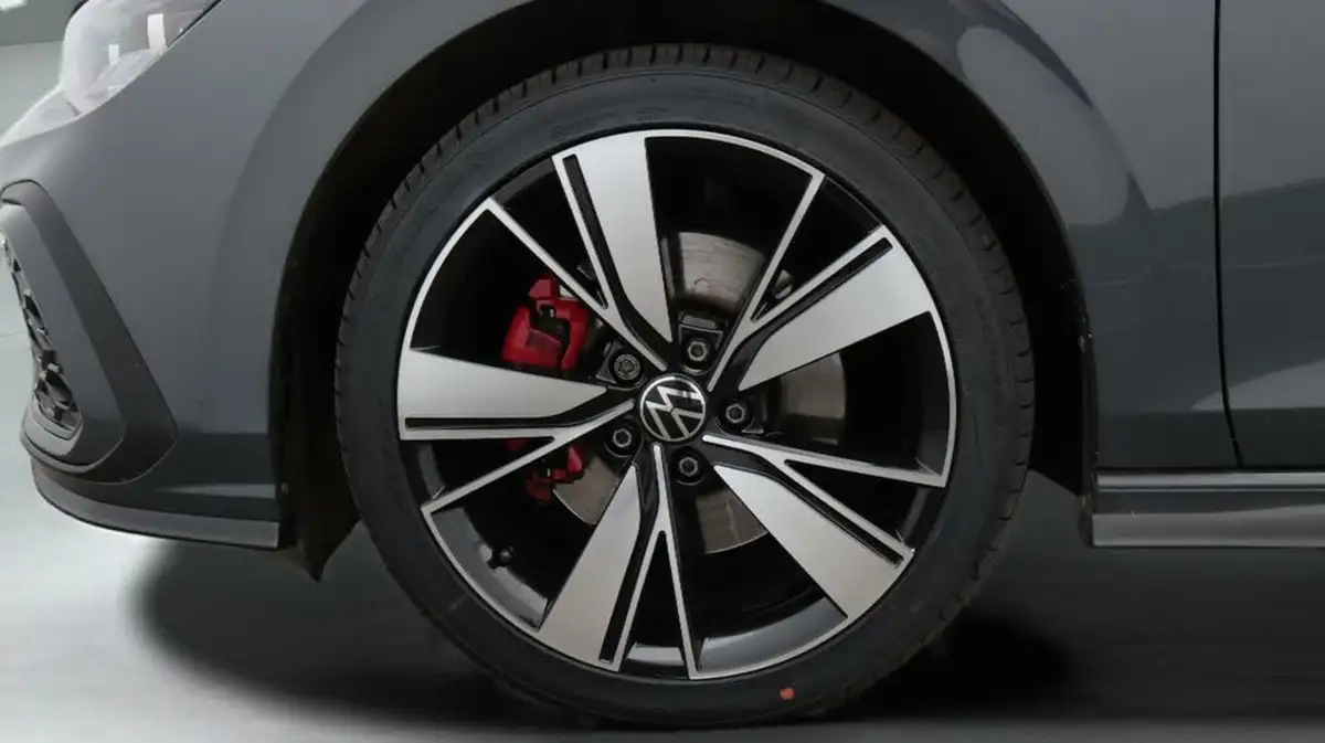 2022-volkswagen-golf-20tdi-gtd-big-18