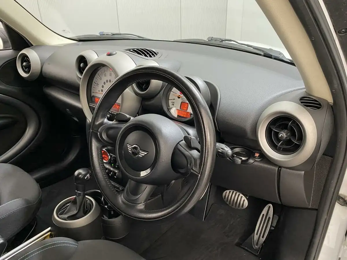 2012-mini-countryman-16-cooper-s-auto-big-42