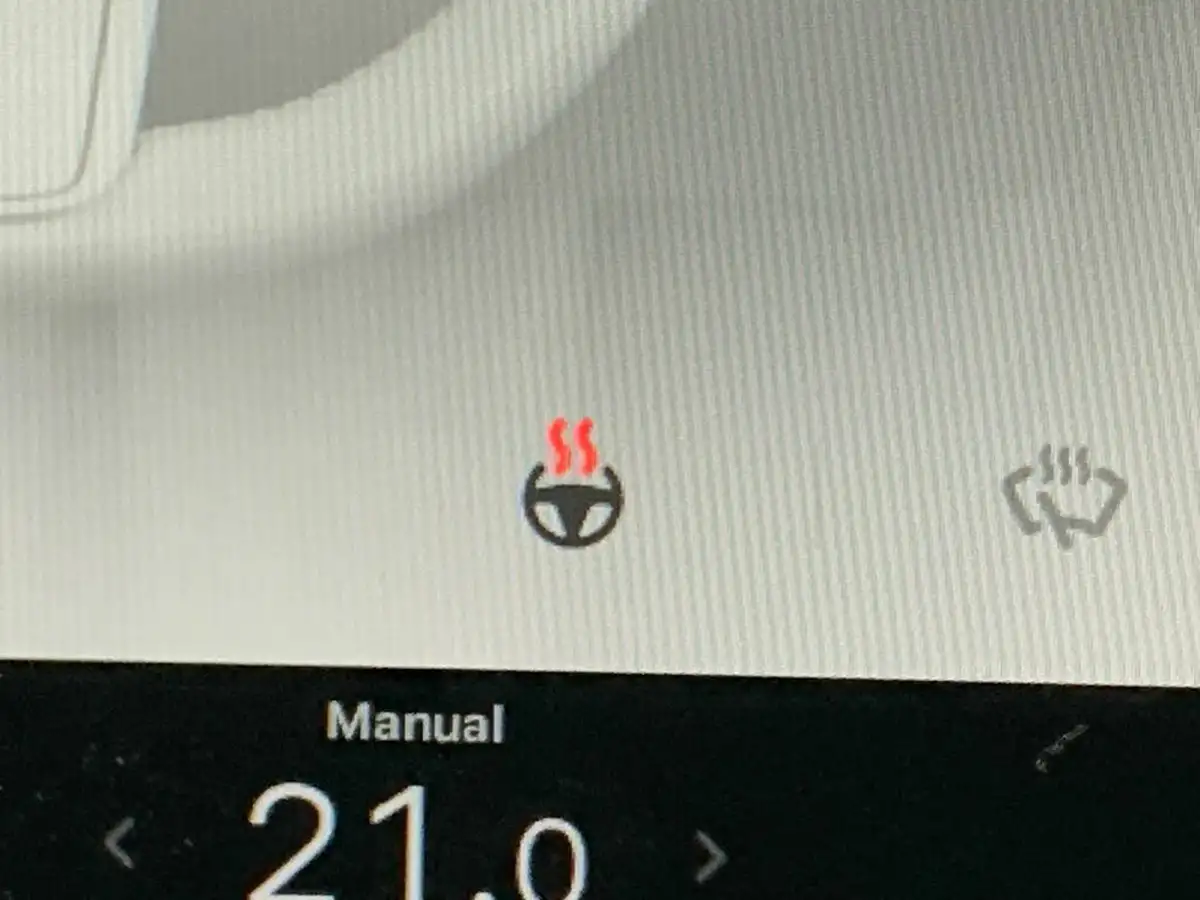 2022-tesla-model-3-e-performance-big-23