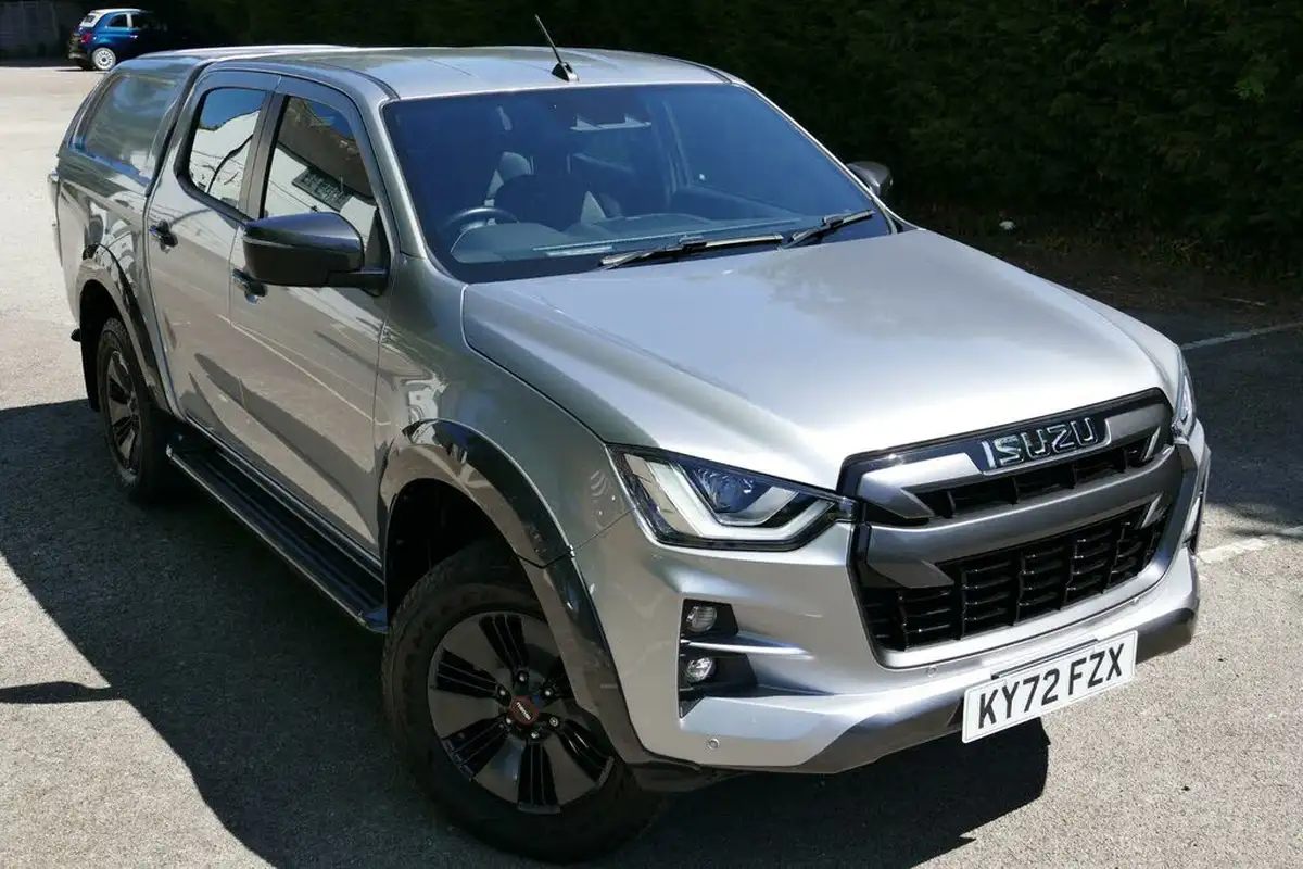 2022-isuzu-d-max-19td-v-cross-pick-up-big-8