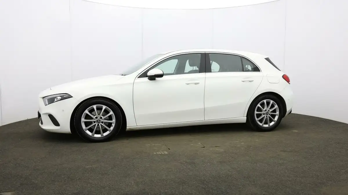 2018-mercedes-benz-a-class-15d-a180d-sport-116ps-executivess-hatchback-5d-7g-dct-big-25