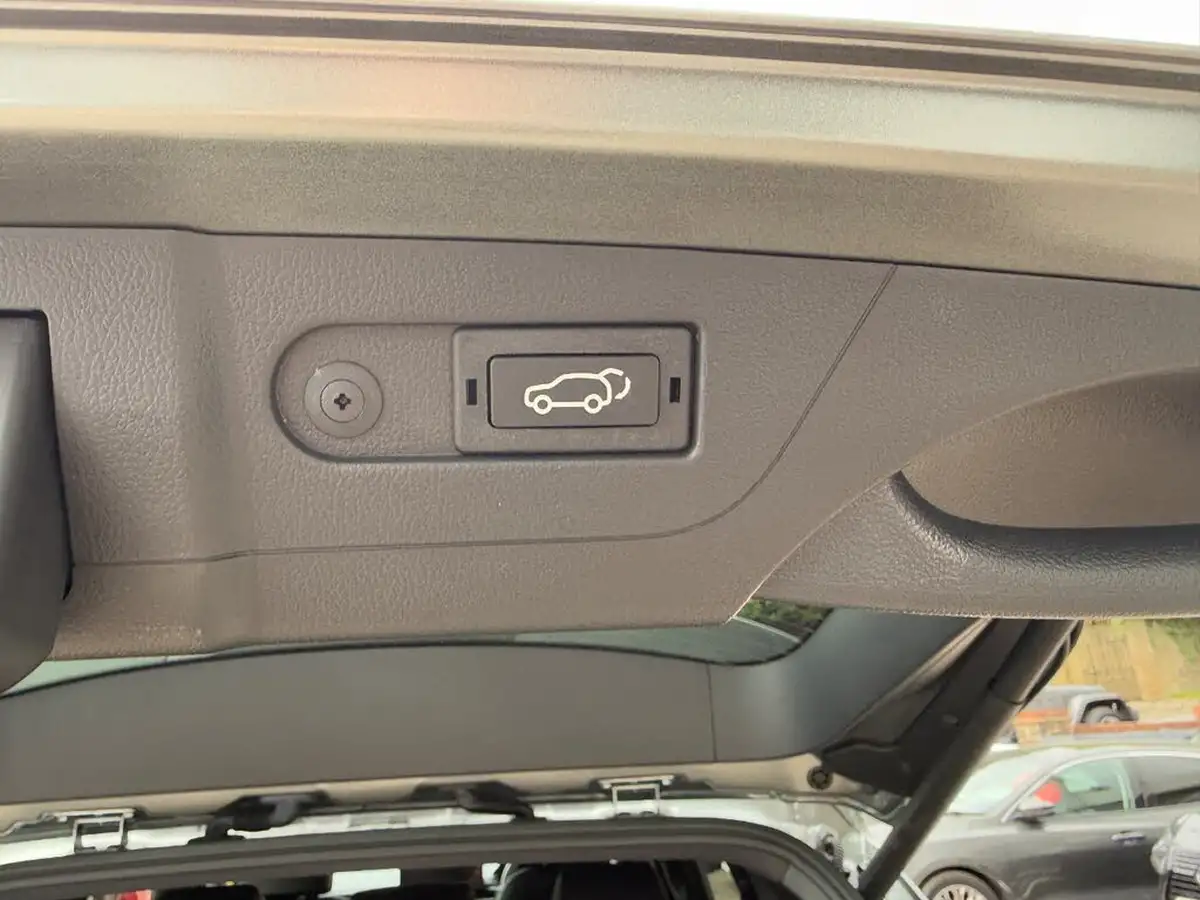 2024-kgm-ssangyong-rexton-22td-k40-big-39