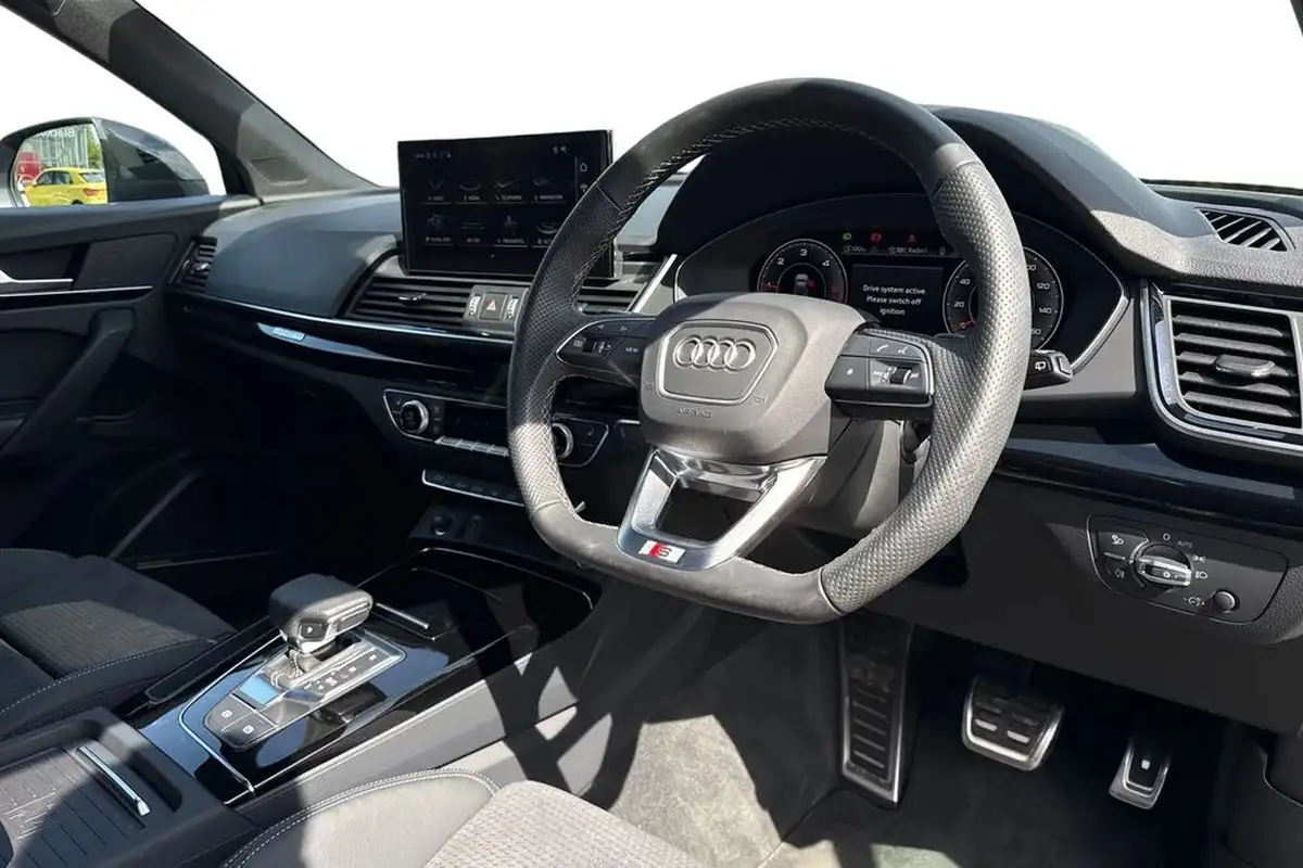 2025-audi-q5-20-tdi-s-line-suv-big-13