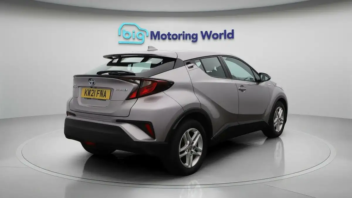 2021-toyota-c-hr-18-vvt-i-icon-big-7