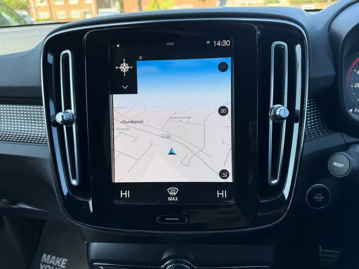 2022-volvo-xc40-20-b4-r-design-awd-big-24