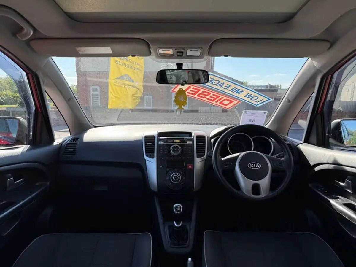 2010-kia-venga-14td-3-ecodynamics-big-15
