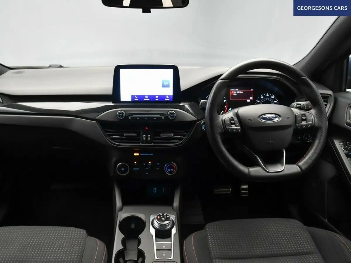 2019-ford-focus-10t-st-line-ss-hatchback-auto-big-11