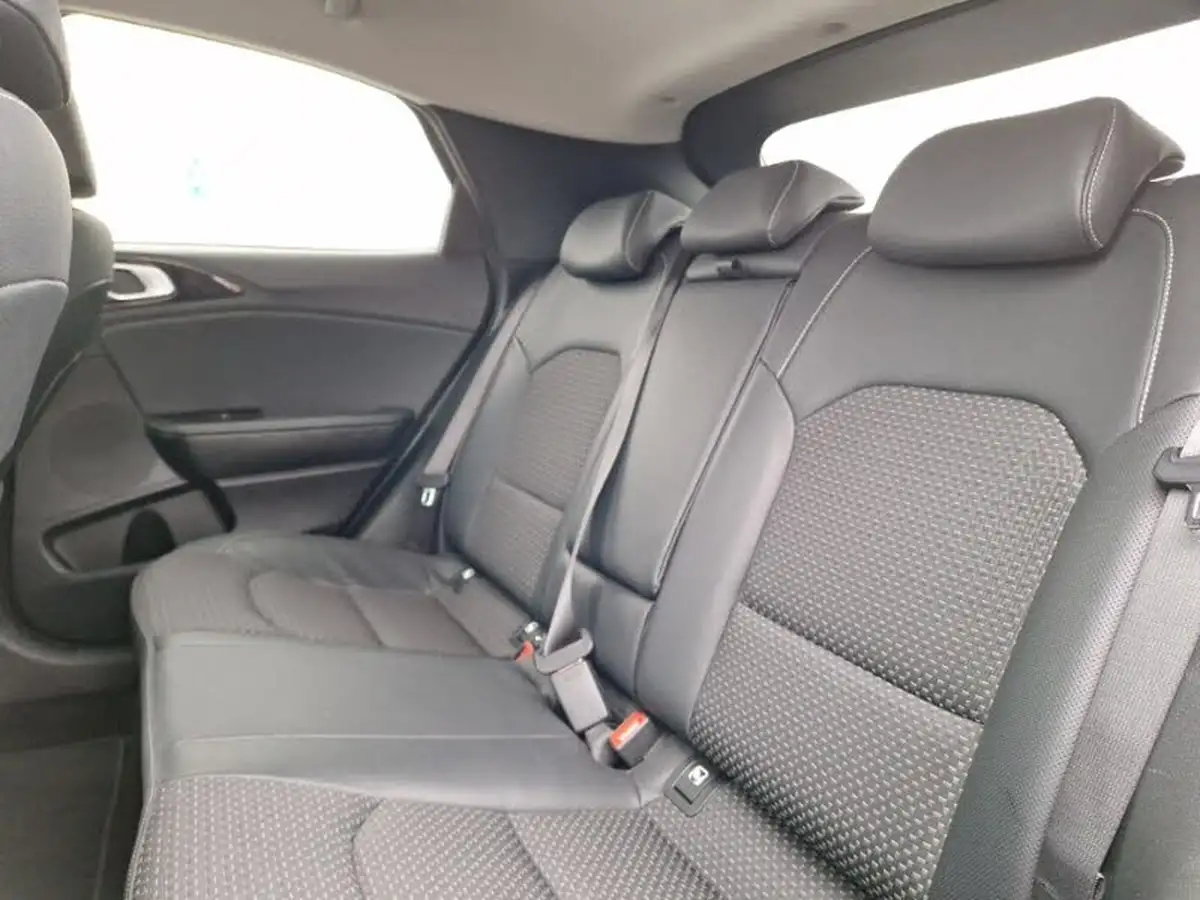 2020-kia-xceed-14-t-gdi-3-big-11