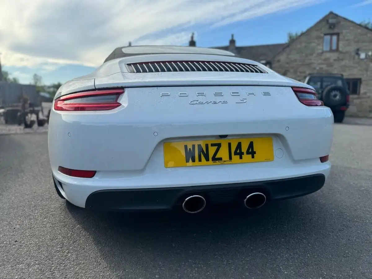 2015-porsche-911-30-carrera-s-cabriolet-pdk-big-3
