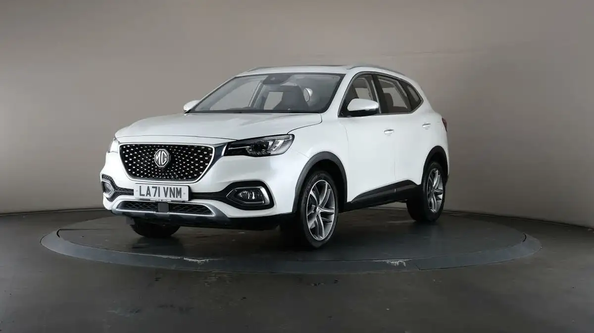 2022-mg-hs-15t-gdi-exclusive-162ps-dct-big-42