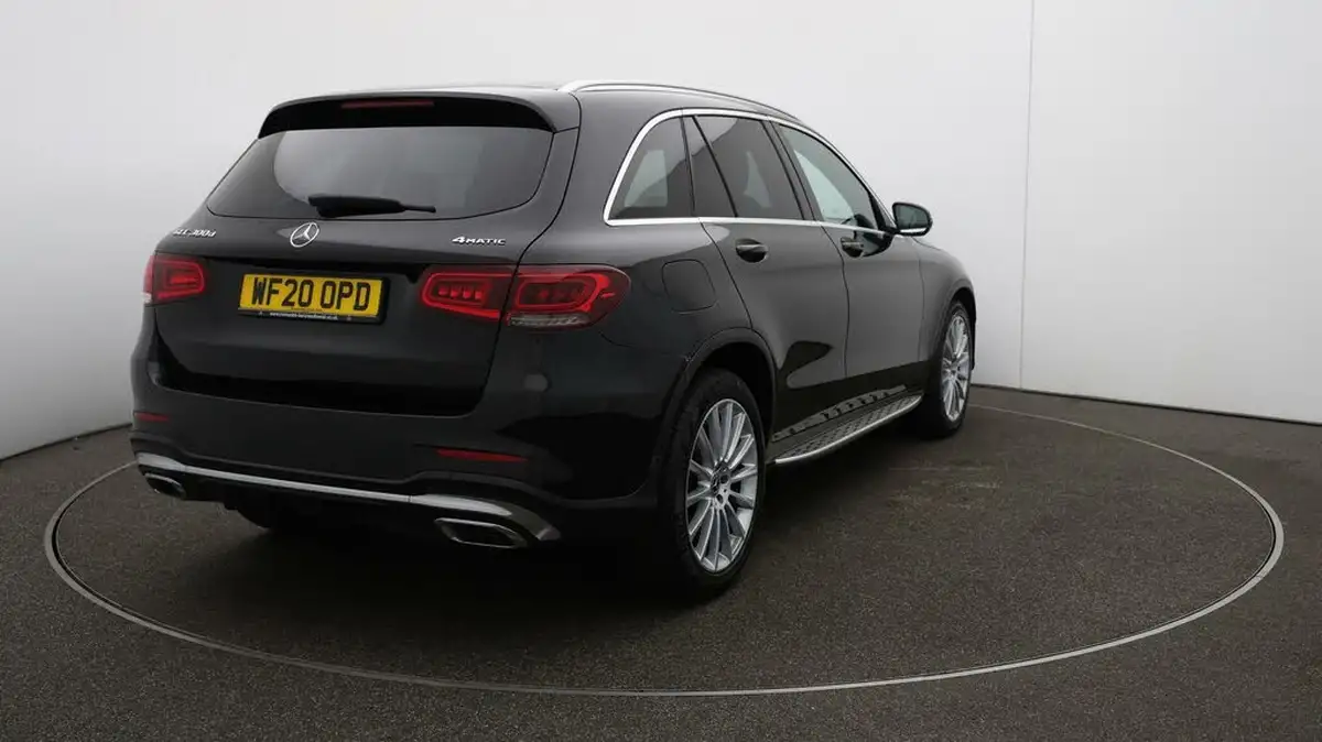 2020-mercedes-benz-glc-class-20d-glc300d-amg-line-premium-station-wagon-5d-big-55
