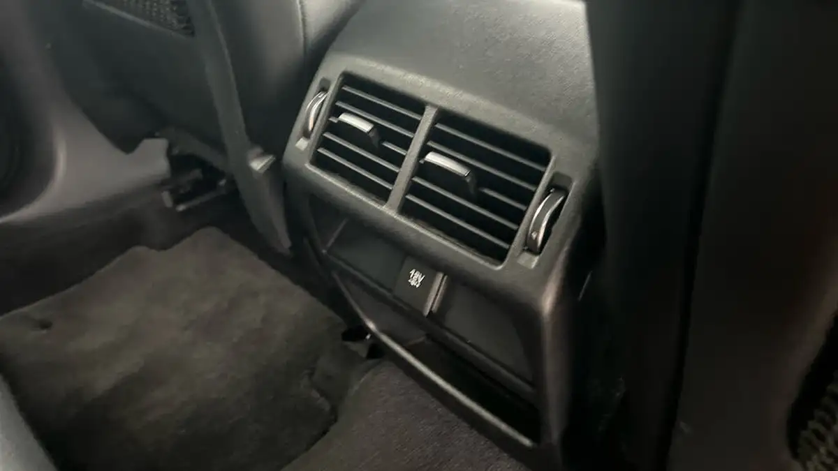 2019-jaguar-e-pace-20-i4d-r-dynamic-se-180ps-awd-auto-big-17