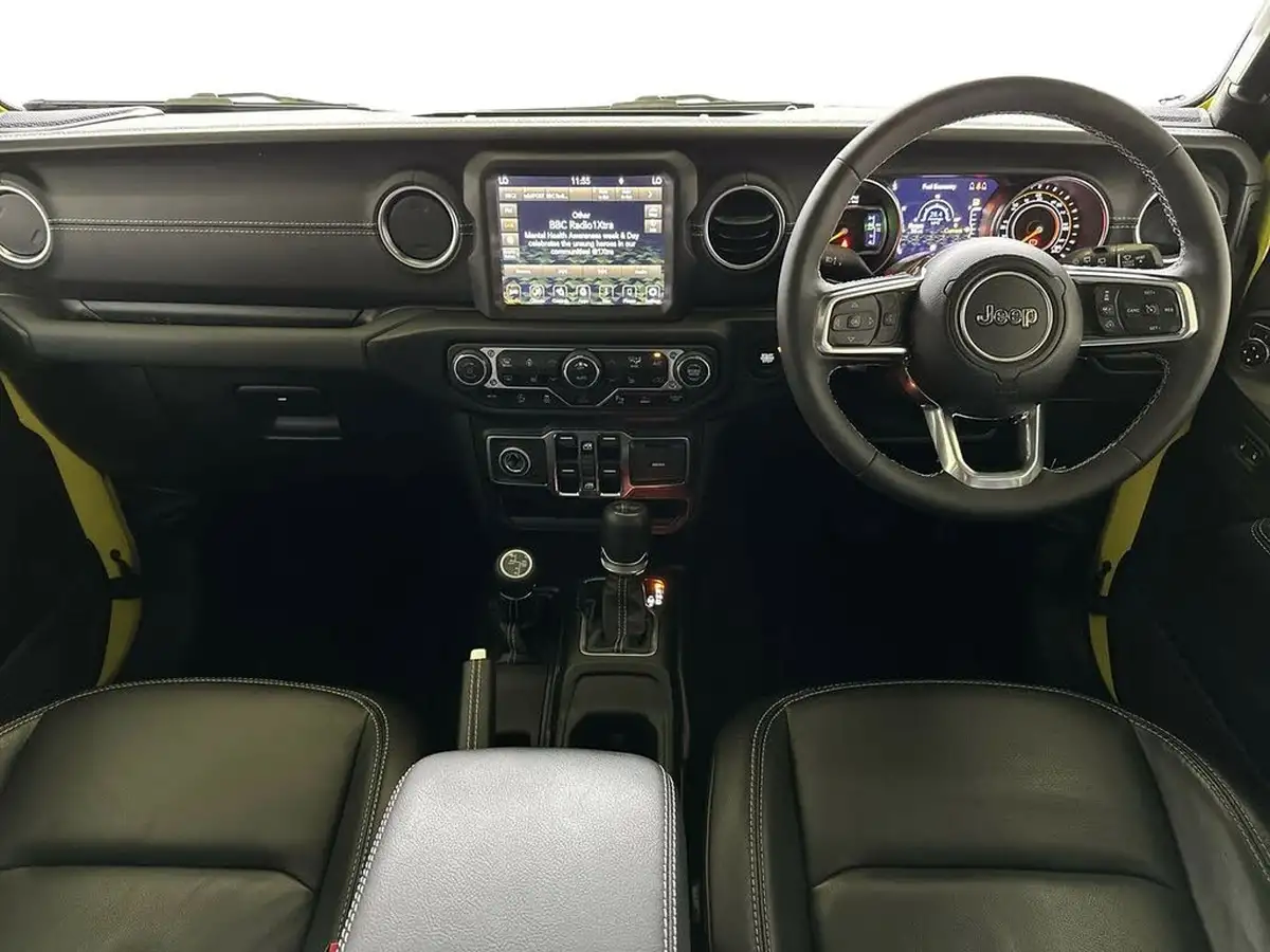 2023-jeep-wrangler-20-gme-overland-big-14