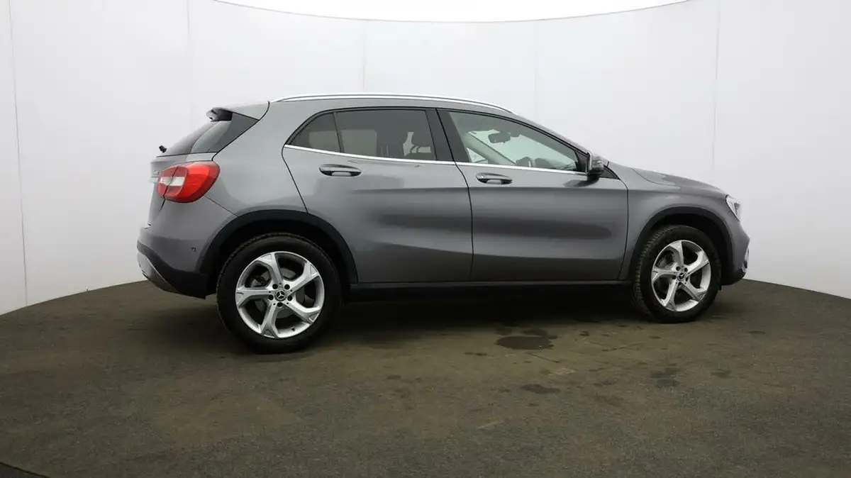 2018-mercedes-benz-gla-class-21d-gla-220d-sport-177ps-executivess-big-55