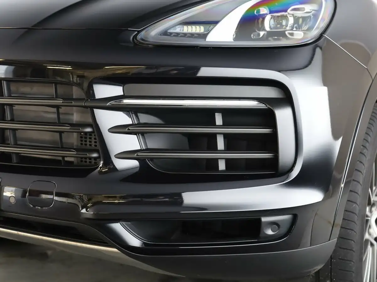 2025-porsche-macan-e-4-electric-big-37