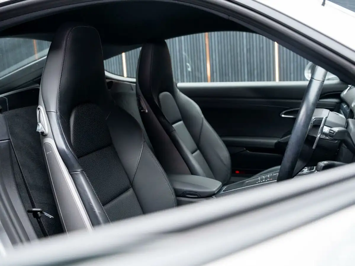 2019-porsche-cayman-718-20-cayman-pdk-big-25