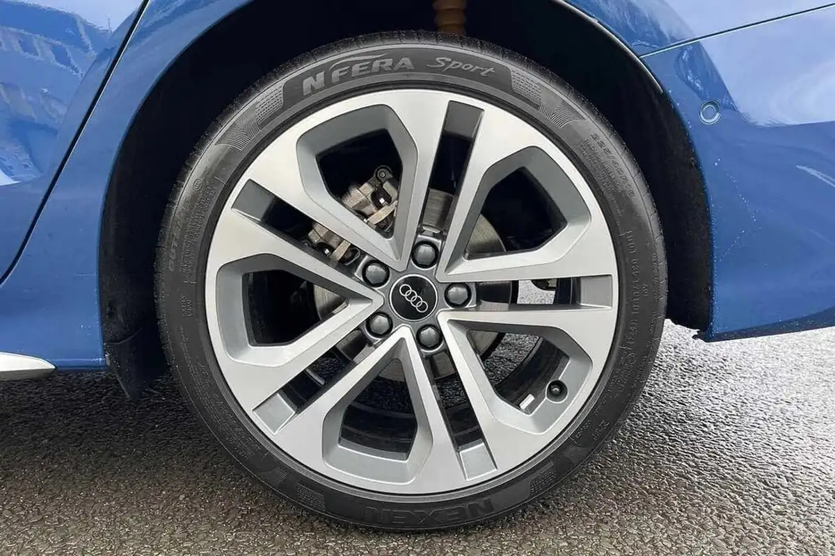 2025-audi-a3-15-30-tfsi-s-line-saloon-4d-big-21