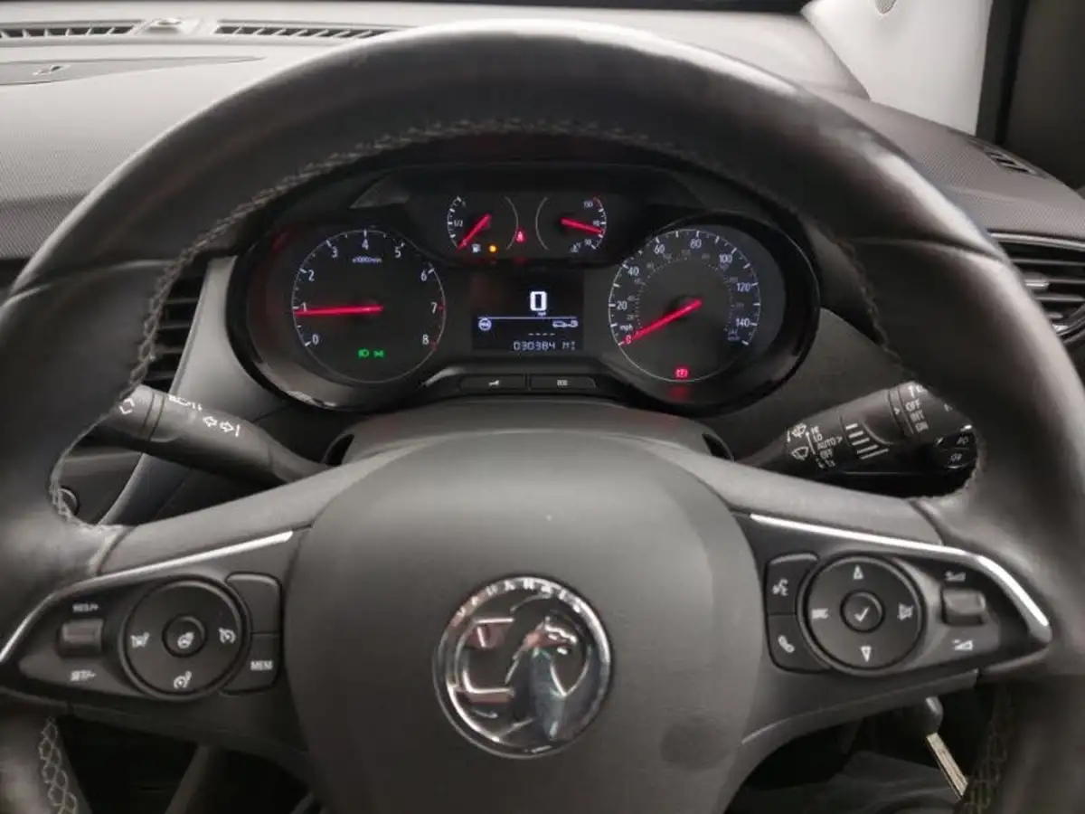 2019-vauxhall-crossland-x-12-se-83ps-big-18