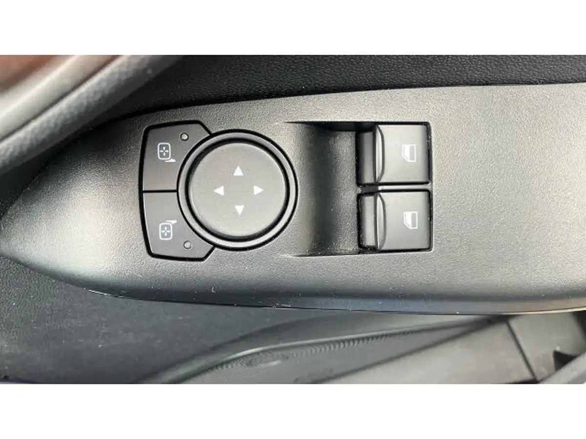 2022-ford-fiesta-10t-trend-100ps-5d-big-32