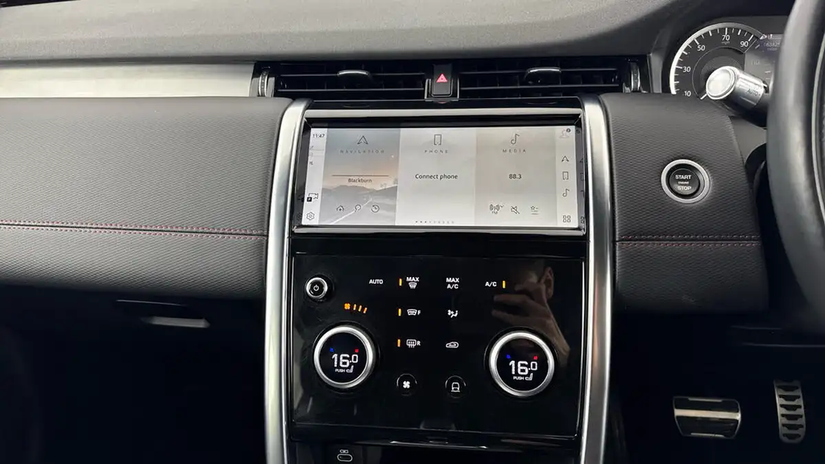 2021-land-rover-discovery-sport-20-d200-r-dynamic-s-plus-big-11