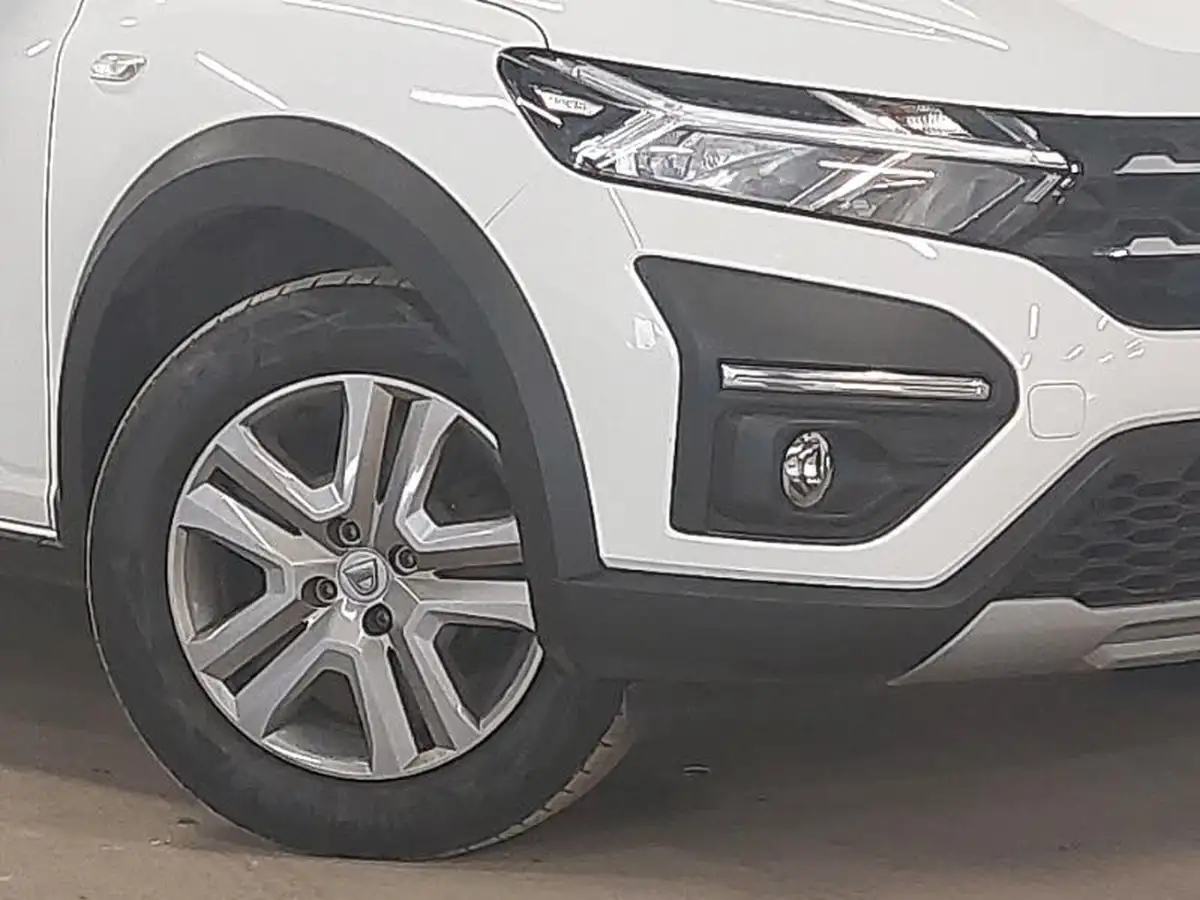 2022-dacia-sandero-stepway-10-tce-comfort-90bhp-big-8