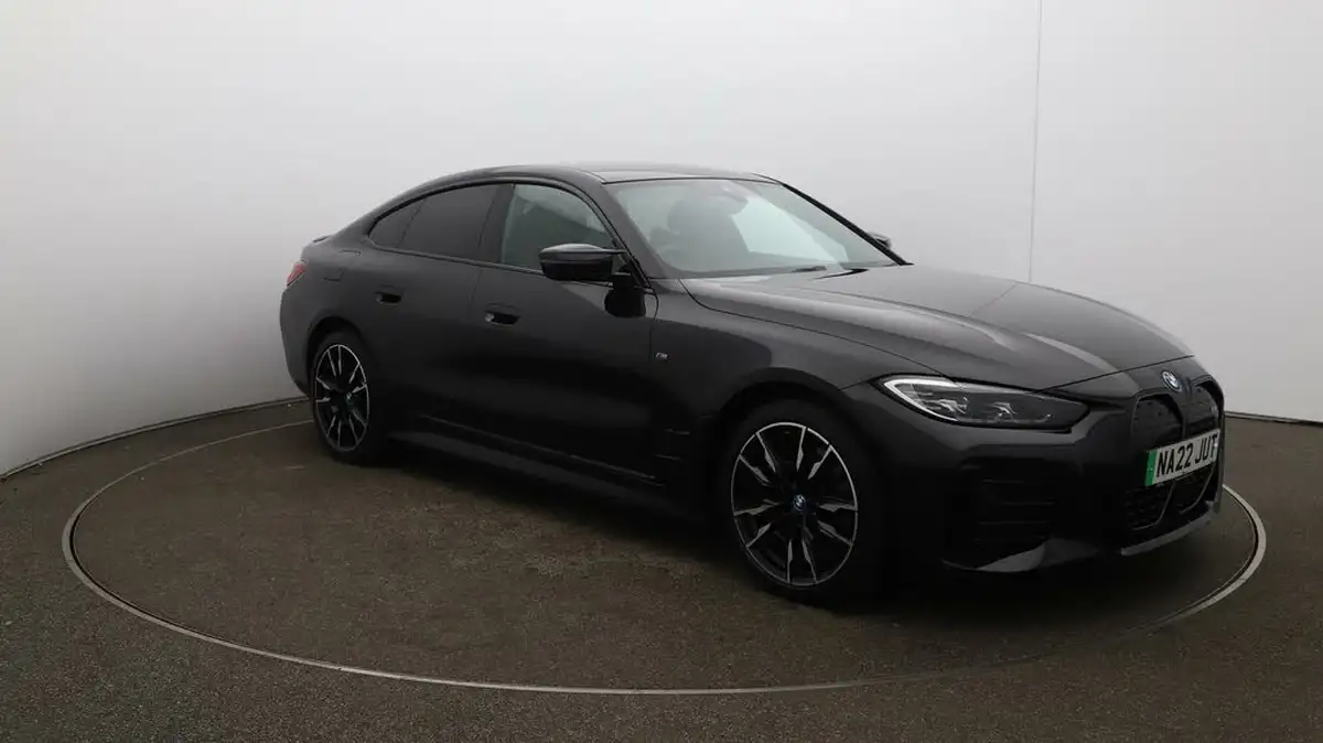 2022-bmw-i4-e-m50-big-44