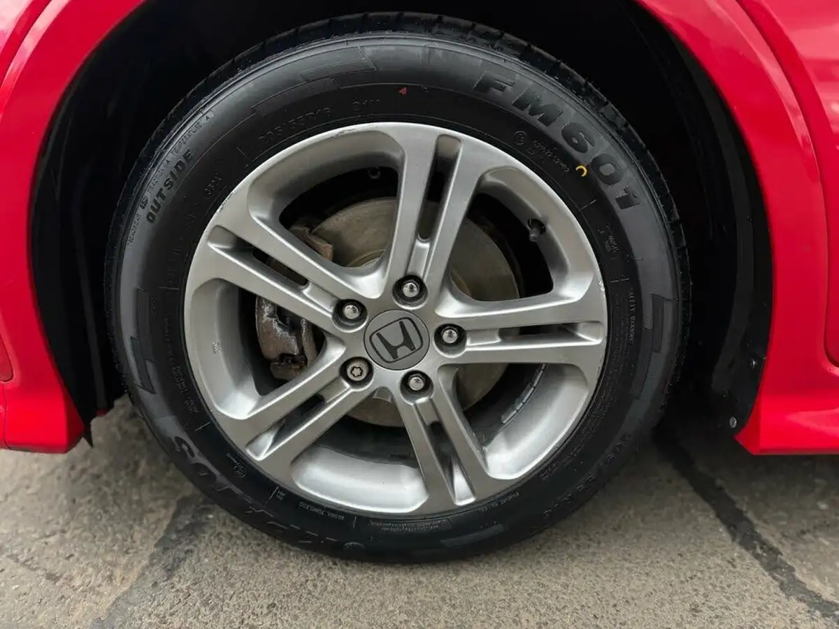 2011-honda-civic-14-type-s-i-vtec-i-shift-big-24