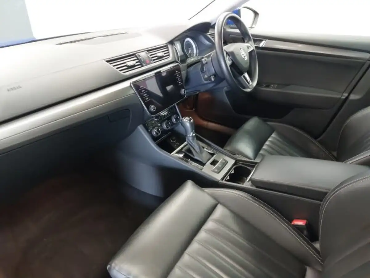 2020-skoda-superb-20tdi-se-l-150ps-estate-dsg-big-4
