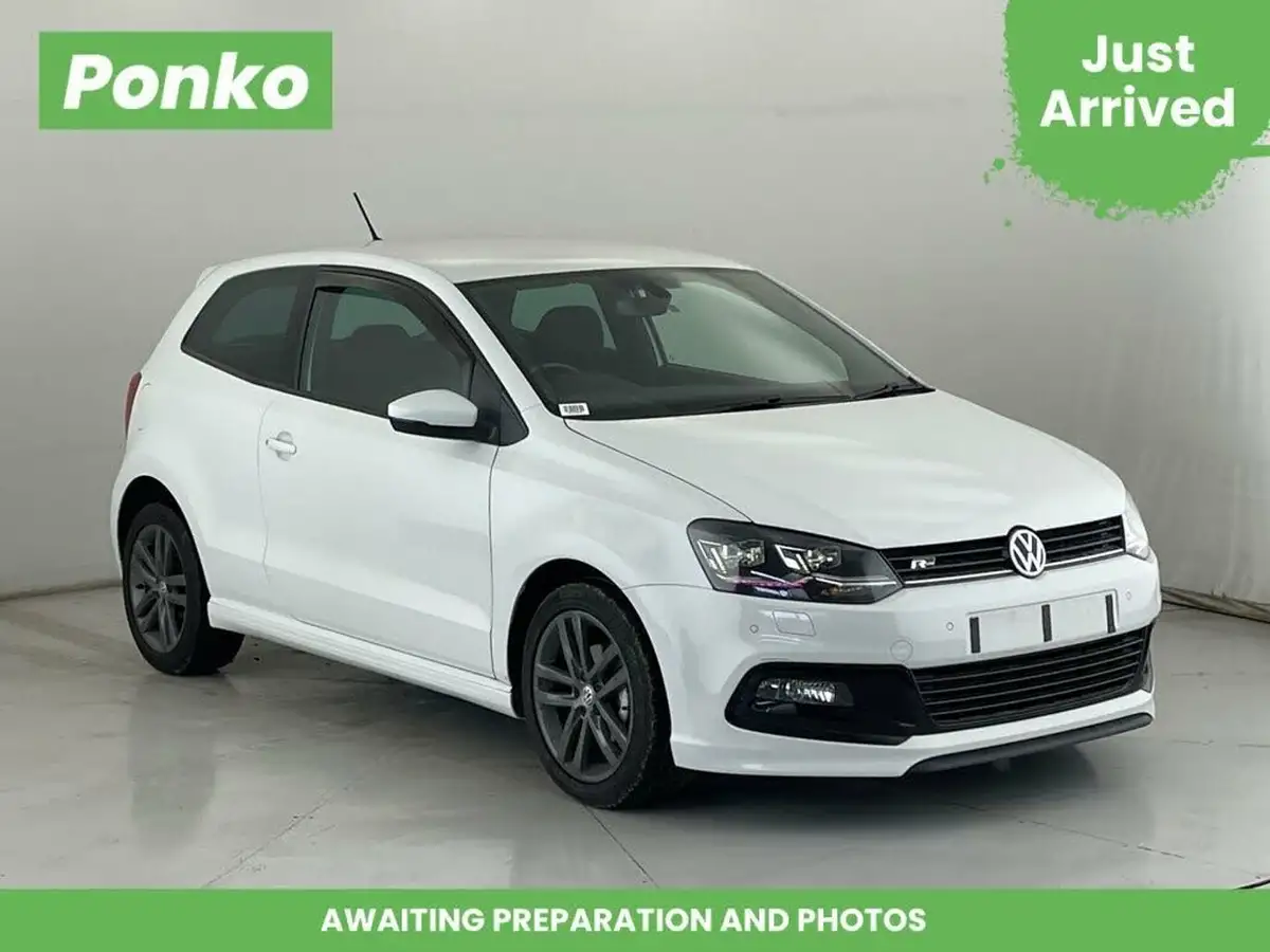 2016-volkswagen-polo-12-tsi-r-line-3d-big-0