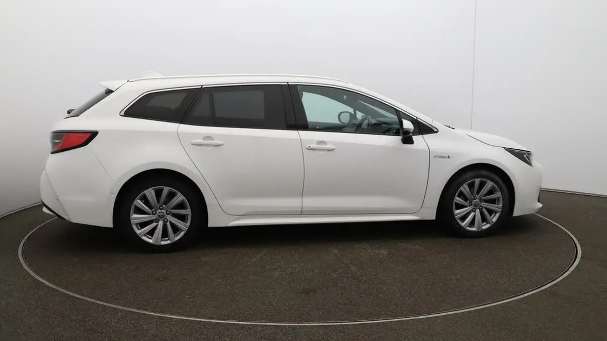 2021-toyota-corolla-18-vvt-i-design-trk-hatchback-5d-big-8