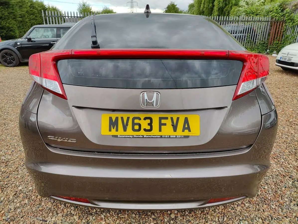 2013-honda-civic-16td-es-big-5