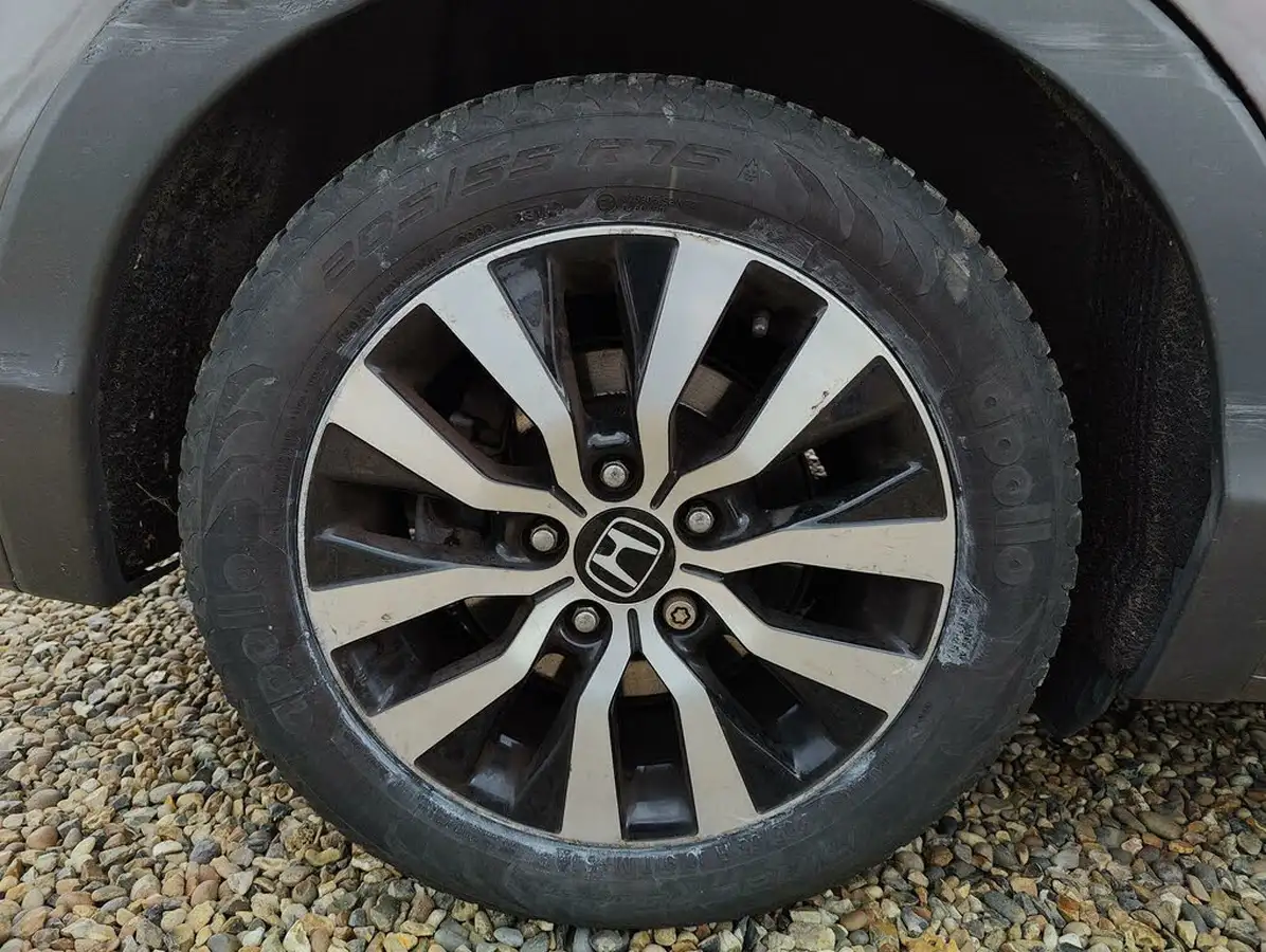 2013-honda-civic-16td-es-big-33