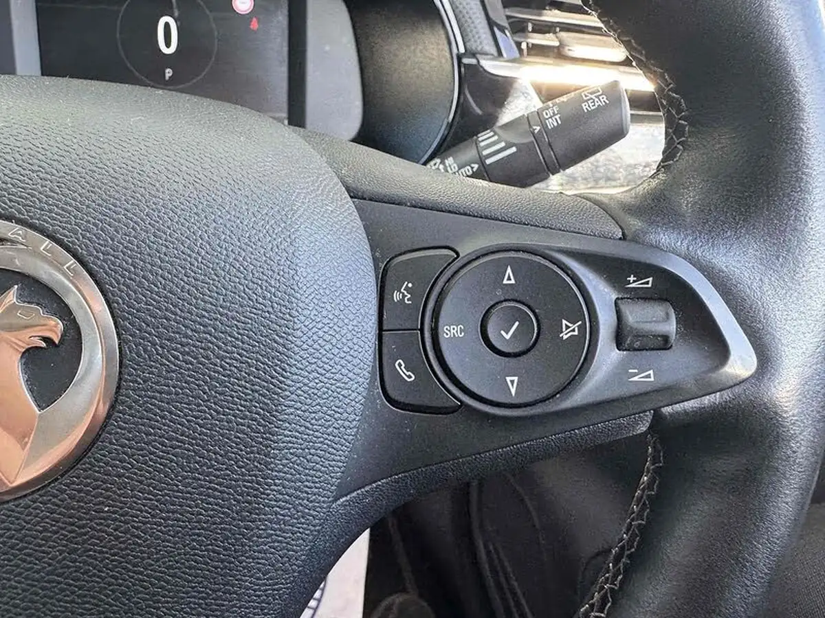 2022-vauxhall-corsa-e-elite-premium-big-35