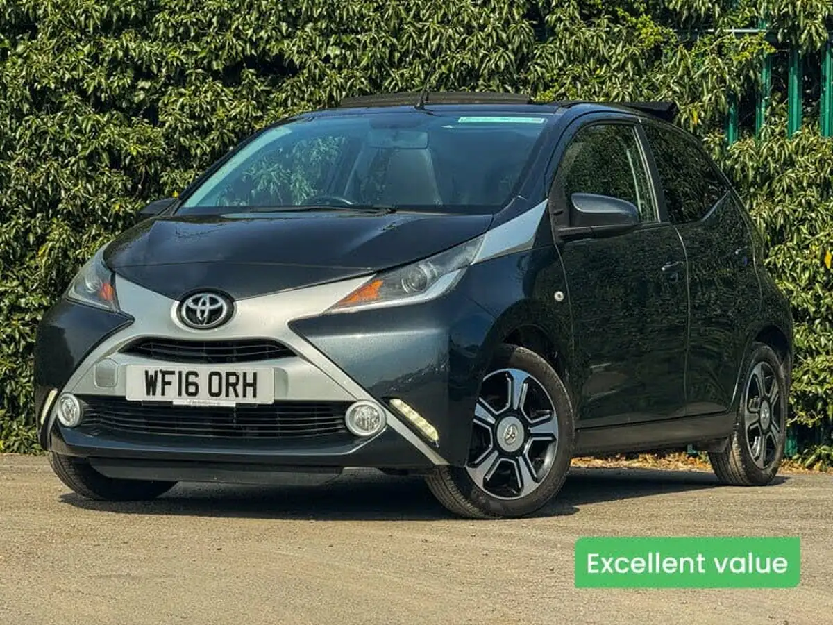 2016-toyota-aygo-10-vvt-i-x-clusiv-5d-big-0