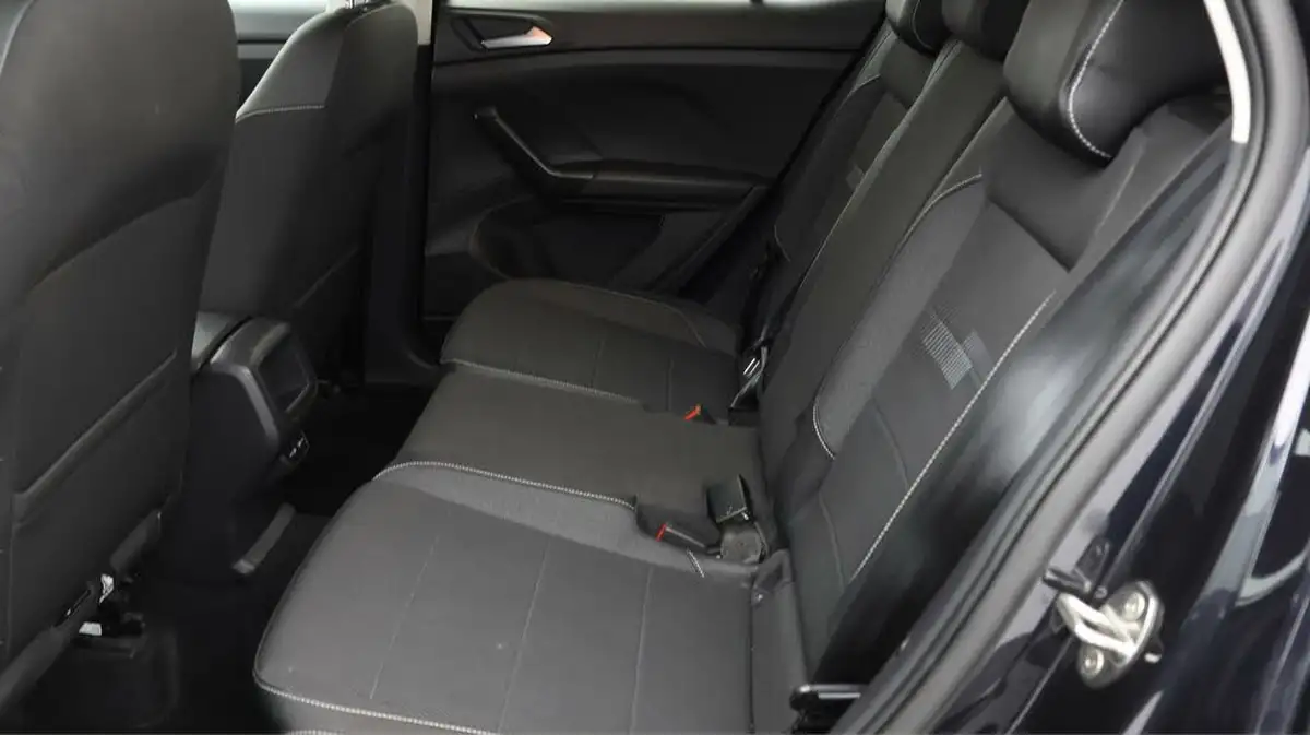 2022-volkswagen-t-cross-10-tsi-black-edition-110ps-dsg-big-24