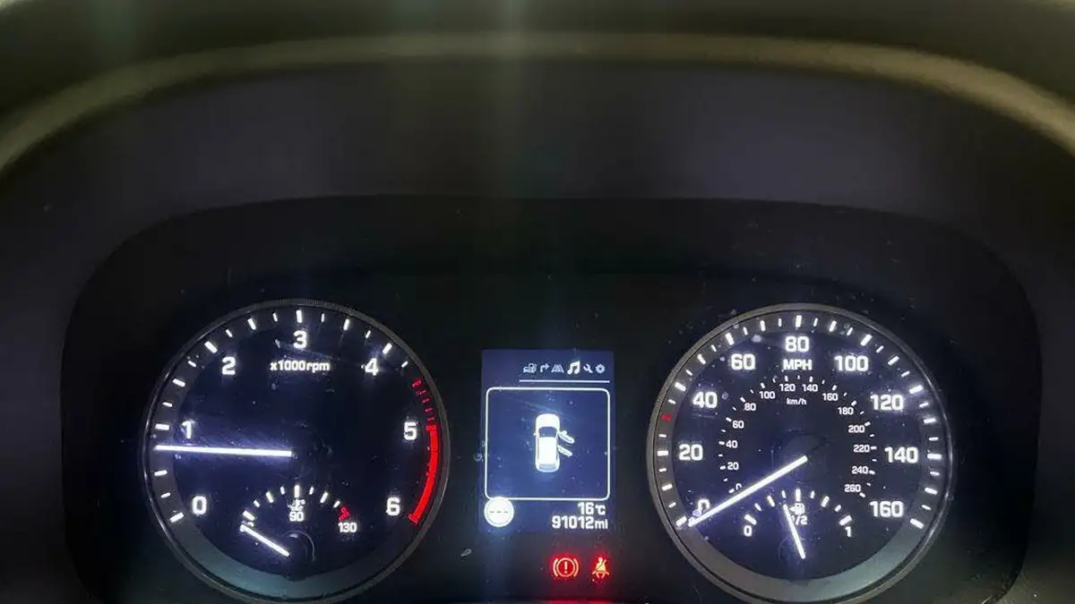 2016-hyundai-tucson-17crdi-blue-drive-se-nav-116ps-big-11
