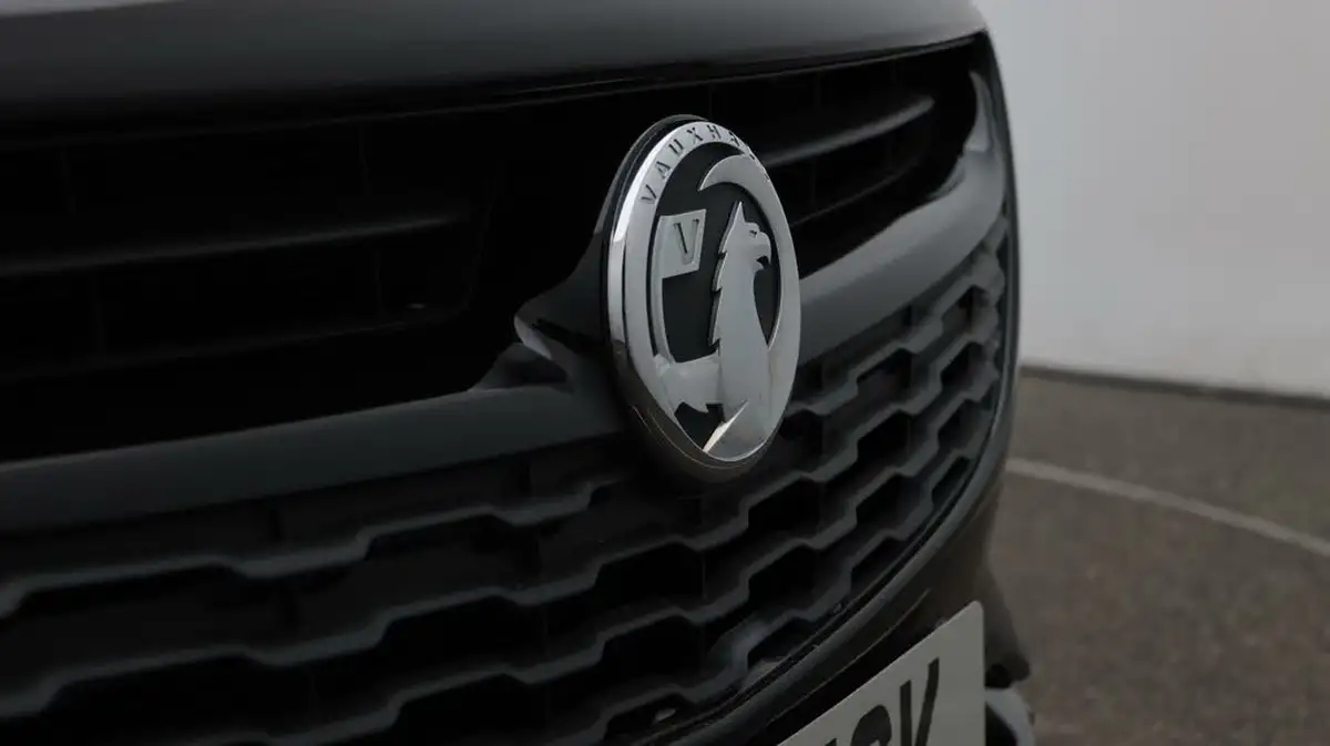 2019-vauxhall-corsa-14i-sri-vx-line-nav-black-90ps-5d-big-20