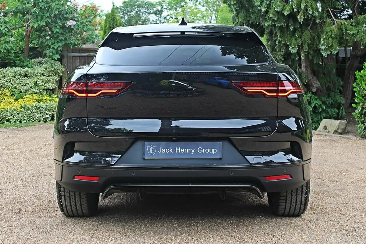 2023-jaguar-i-pace-ev400-hse-black-big-4