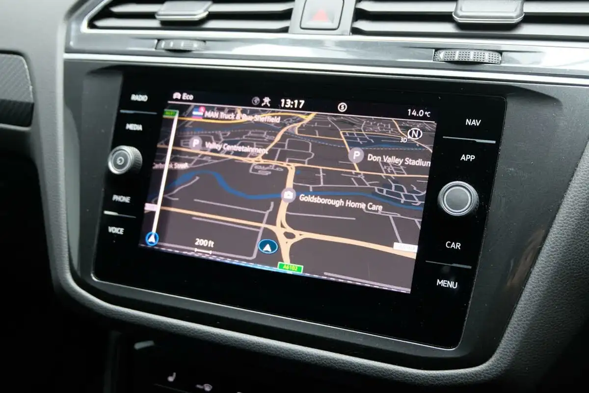 2024-volkswagen-tiguan-15-tsi-r-line-edition-big-32