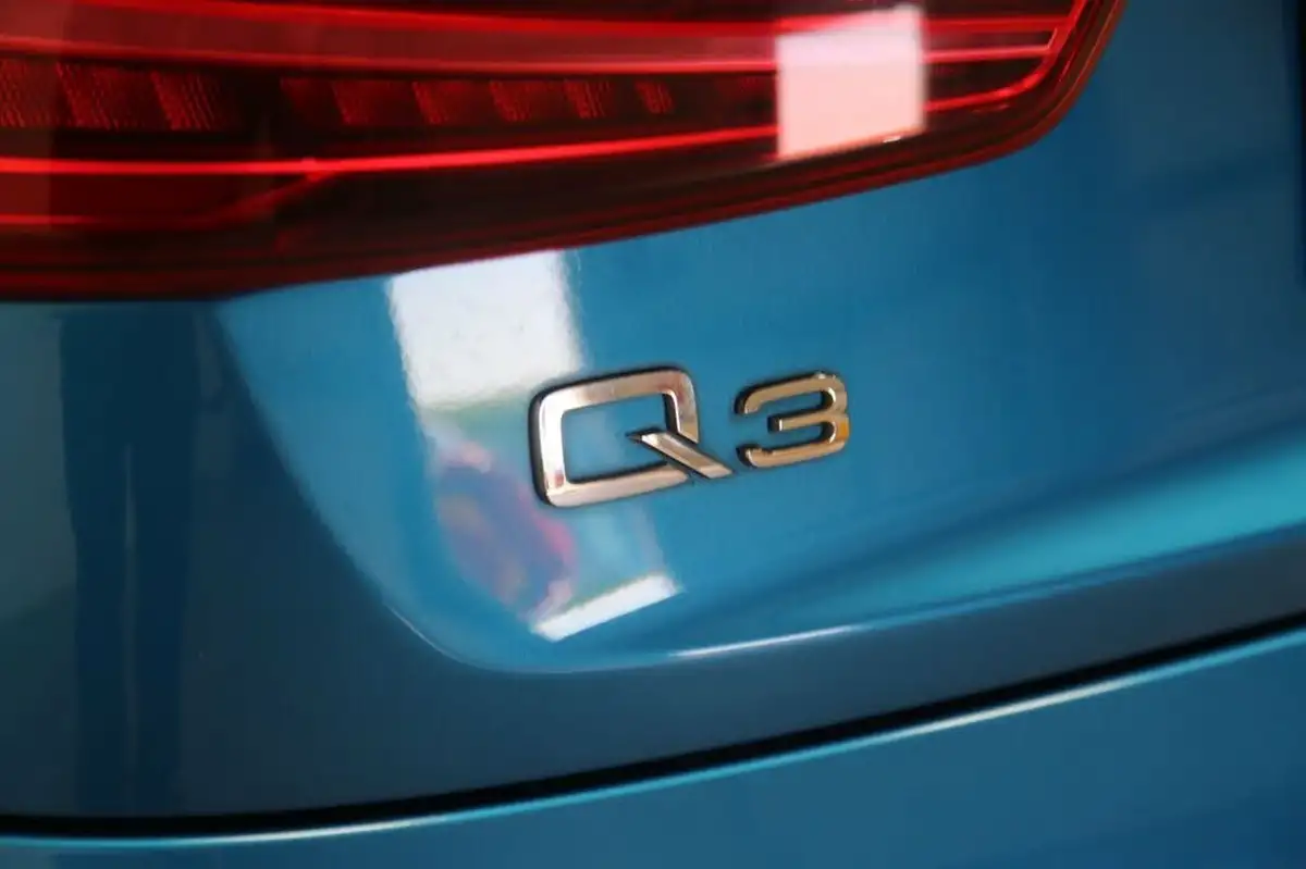 2015-audi-q3-14-s-line-cod-ss-big-42