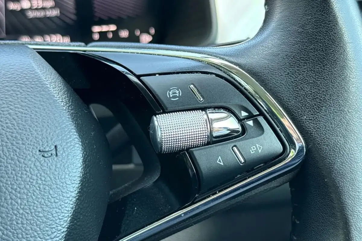 2022-skoda-kodiaq-15-tsi-se-5-dsg-big-37