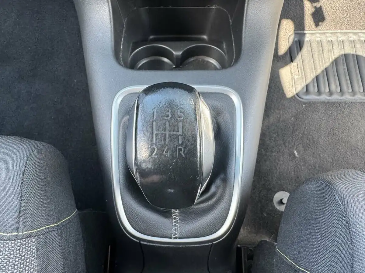 2017-citroen-c3-16bluehdi-flair-big-54