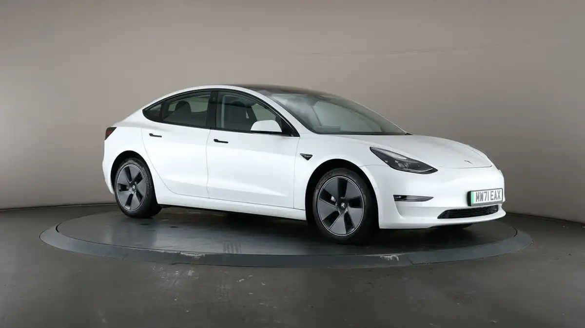 2021-tesla-model-3-e-long-range-awd-big-53