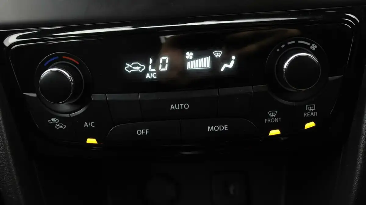 2021-suzuki-vitara-14-boosterjet-sz4-big-12