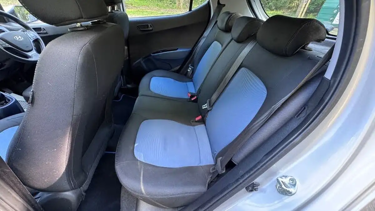 2016-hyundai-i10-12-se-big-26