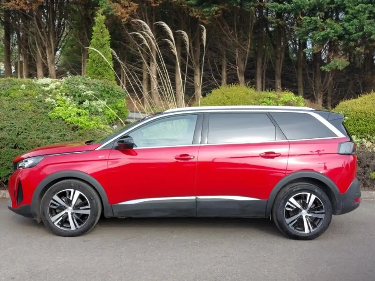 2022-peugeot-5008-suv-12-puretech-gt-eat8-big-3